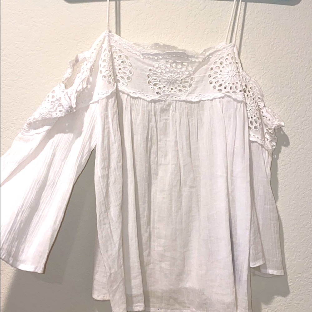Off the shoulder white flowy shirt